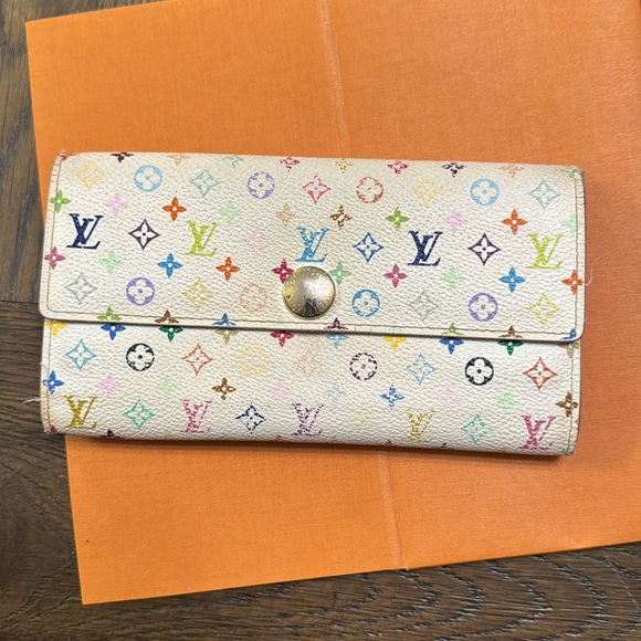 Louis Vuitton Handbags - Vintage Louis Vuitton Portefeuille Sarah Wallet